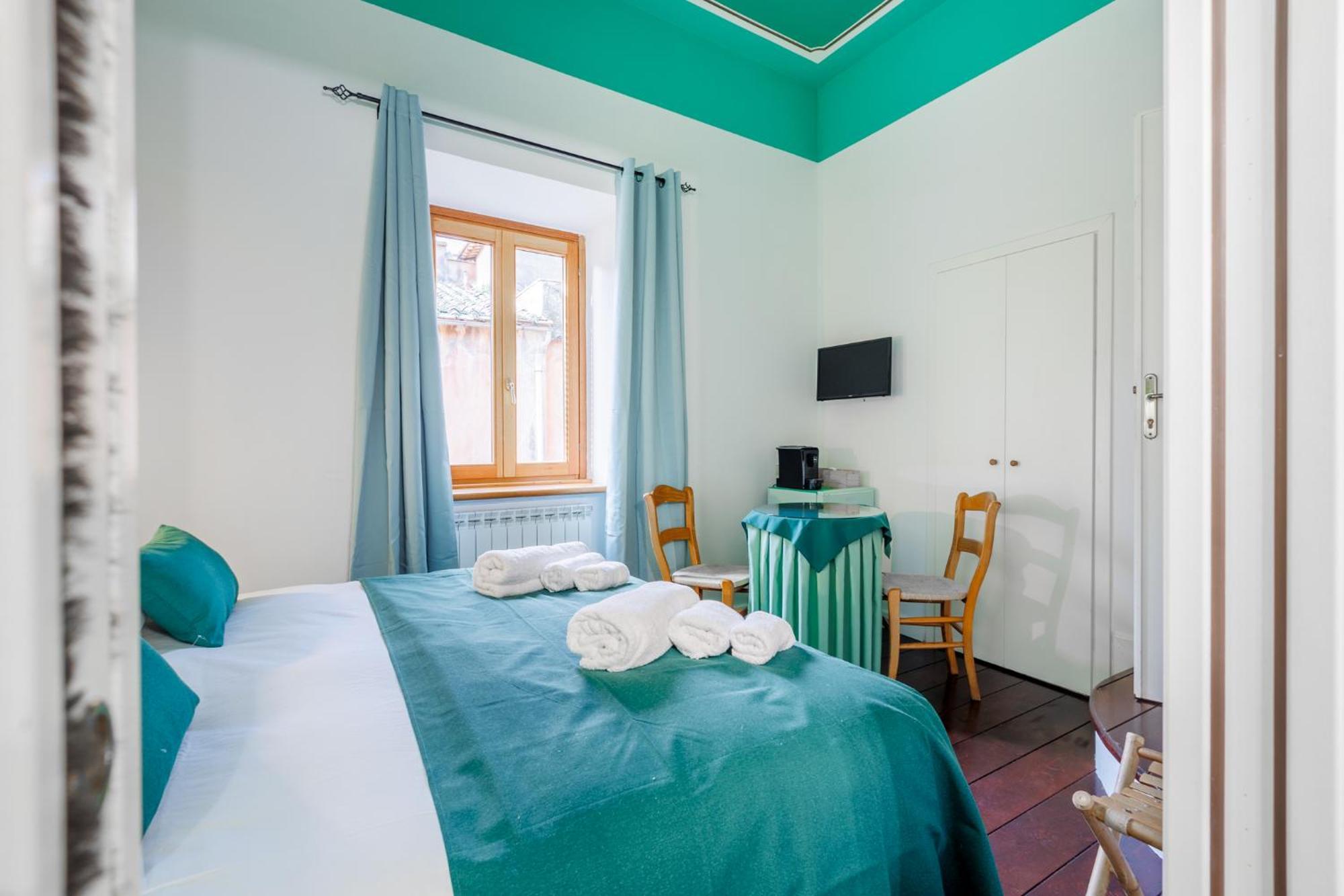 トゥスカーニア La Torretta Bed & Breakfast エクステリア 写真