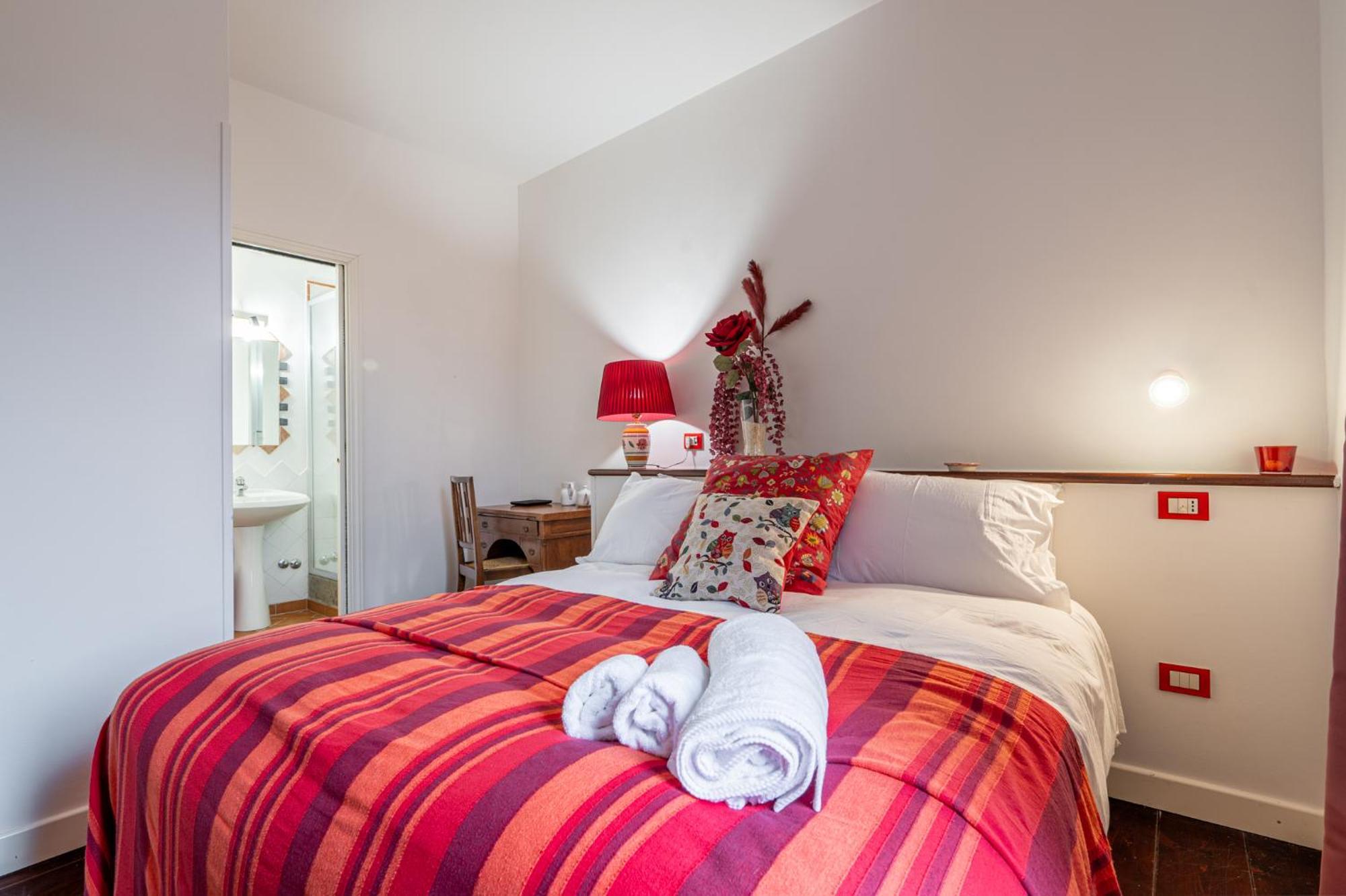 トゥスカーニア La Torretta Bed & Breakfast エクステリア 写真